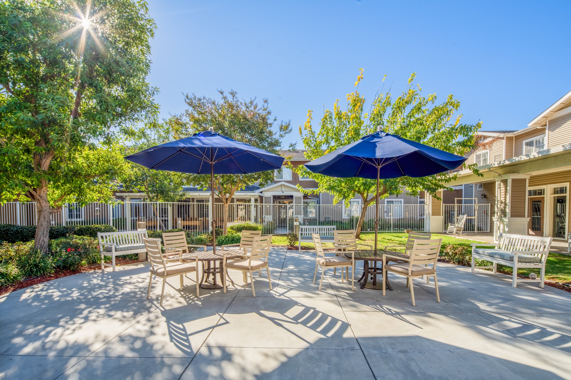 24_MC patio_RCS_-16